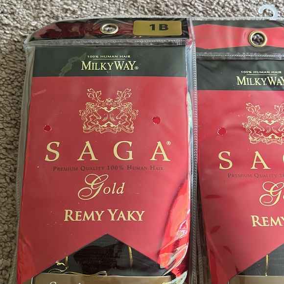 Remi Human Hair Weave SAGA GOLD Yaky 1B 10 inches - Picture 4 of 5